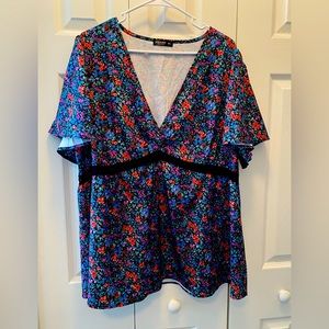 NWOT ~ Shein Curve Purple/Blue Flower top 3XL